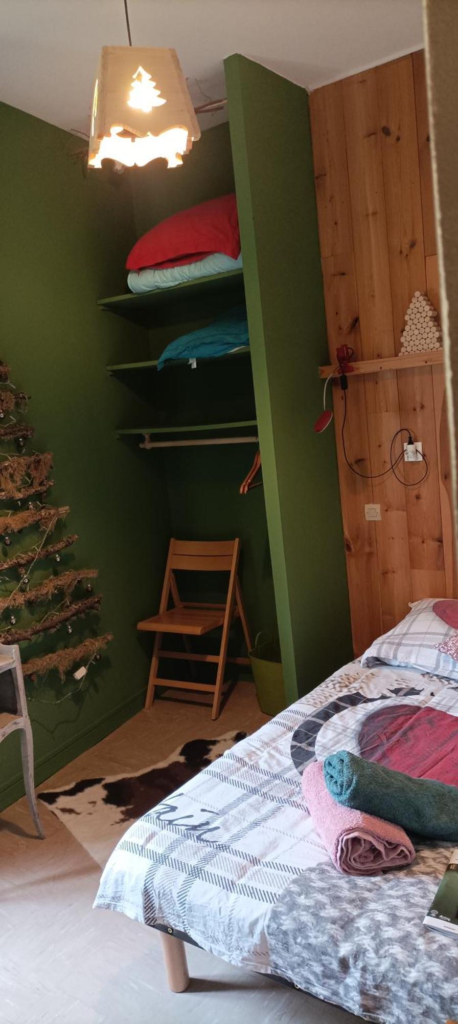 Le Sapin Rouge - Restaurant - Bar - Chambres D'Hotes Artigues  المظهر الخارجي الصورة